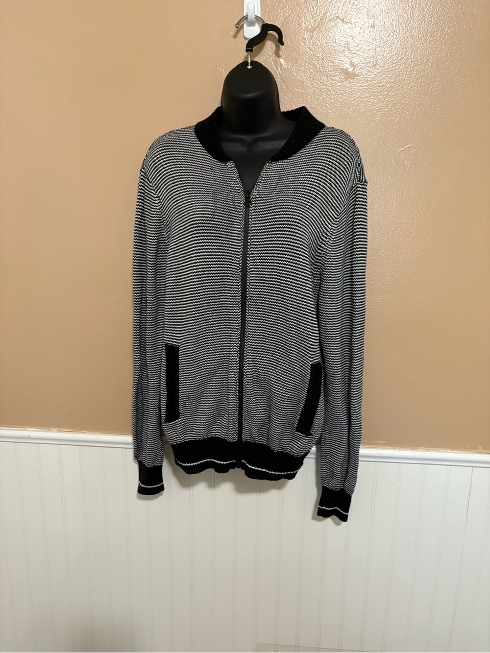 Michael Stars Medium Black White Stripe Zip Sweater Preowned